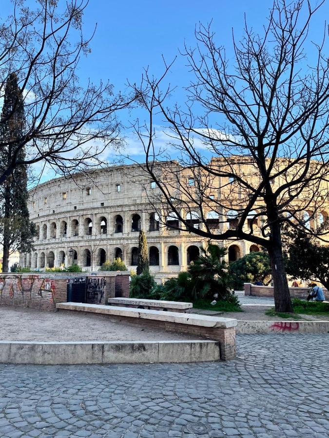 Martina Al Colosseo Roma Exterior foto